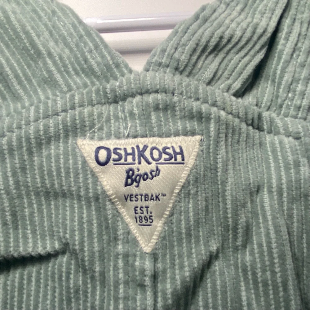 Oshkosh B'gosh Vestbak Girls 4T Celadon Green Corduroy Overall Jumper Pockets